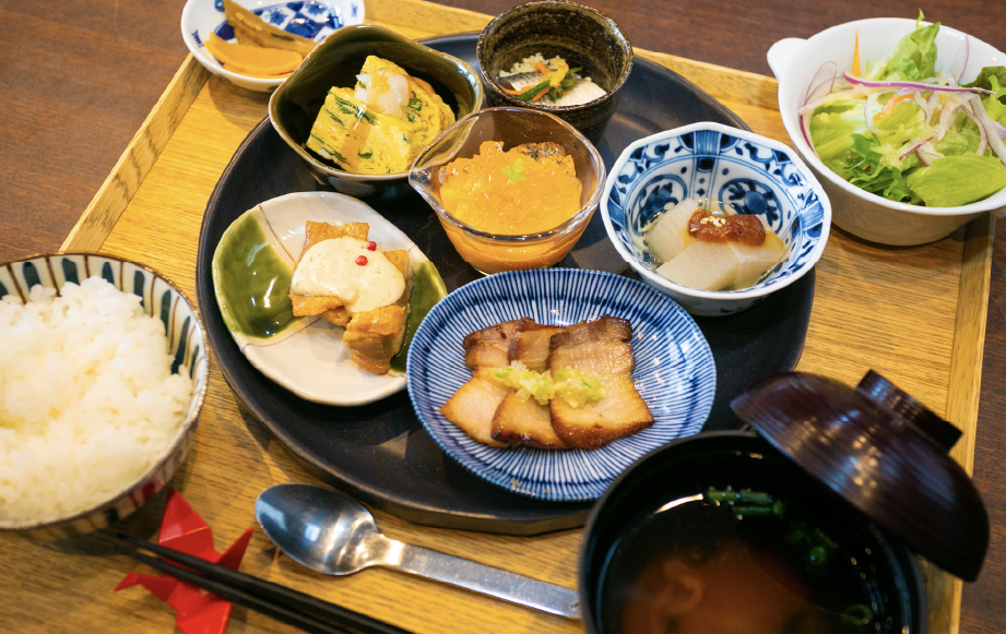 飲食
